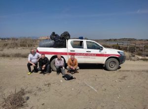 Scopri di più sull'articolo Pulizie di primavera al Parco della Maremma. Ci si prepara alla nidificazione del fratino