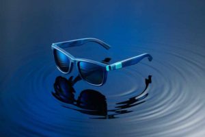 Scopri di più sull'articolo Questi occhiali da sole sono realizzati con la plastica raccolta dagli oceani da Ocean Cleanup