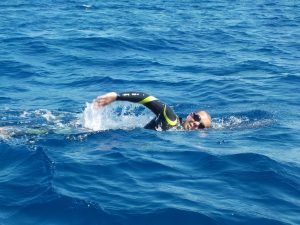 Scopri di più sull'articolo Come ci si prepara a fare il giro dell’Isola d’Elba a nuoto