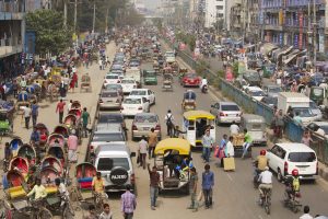 Scopri di più sull'articolo L’inquinamento atmosferico frena l’economia: il Bangladesh è costato il 4,4% del PIL