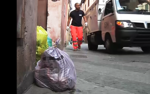 Scopri di più sull'articolo Rifiuti, ad Arezzo nuovo servizio di raccolta porta a porta per 25mila cittadini