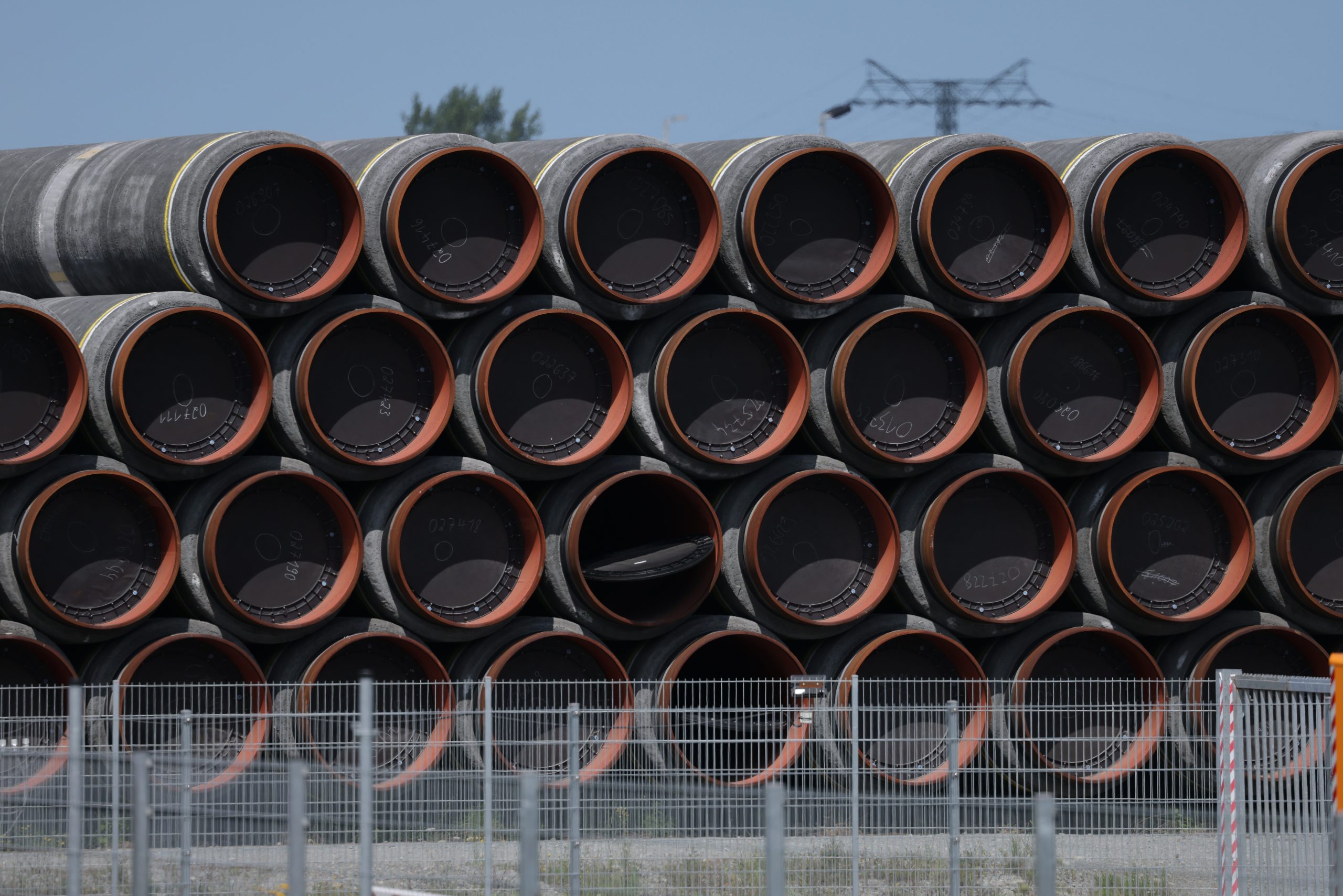 Scopri di più sull'articolo Cos’è il gasdotto iberico e perché la Banca Europea degli Investimenti vuole finanziarlo