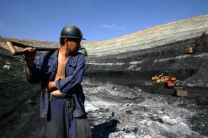 Scopri di più sull'articolo In Cina crolla una miniera di carbone, tra disastro ambientale, morti e feriti: cosa sta accadendo?