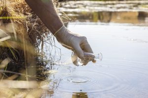 Scopri di più sull'articolo Dal Forever Pollution Project la prima mappa interattiva che mostra i siti più contaminati da Pfas in Europa