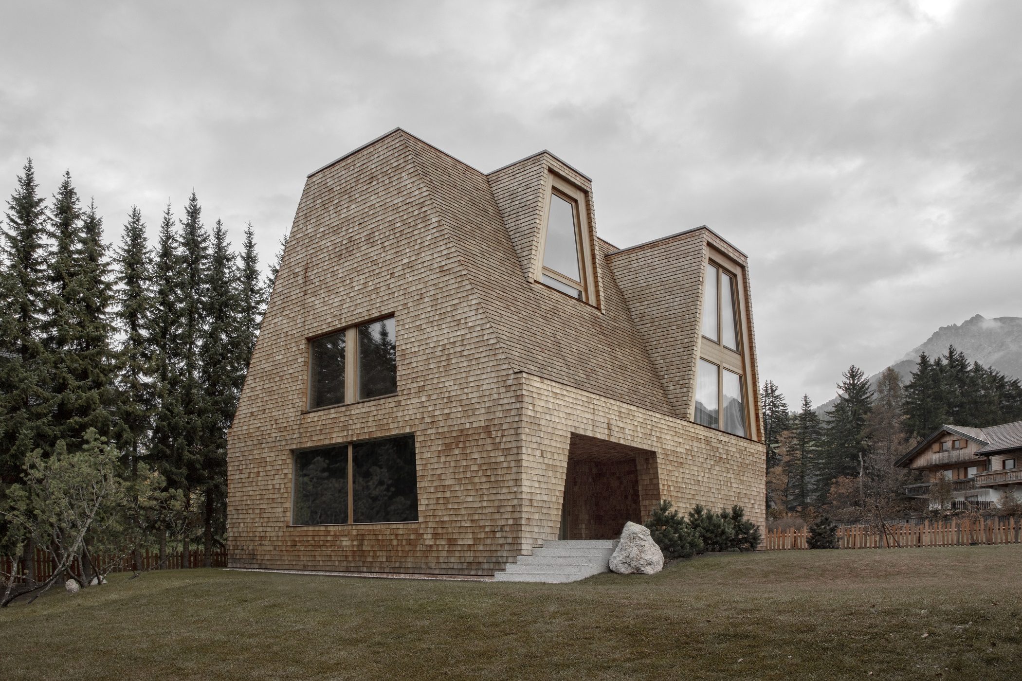 Scopri di più sull'articolo Versatile, naturale e sostenibile. Così il legno diventa protagonista all’edizione 2023 di Klimahouse