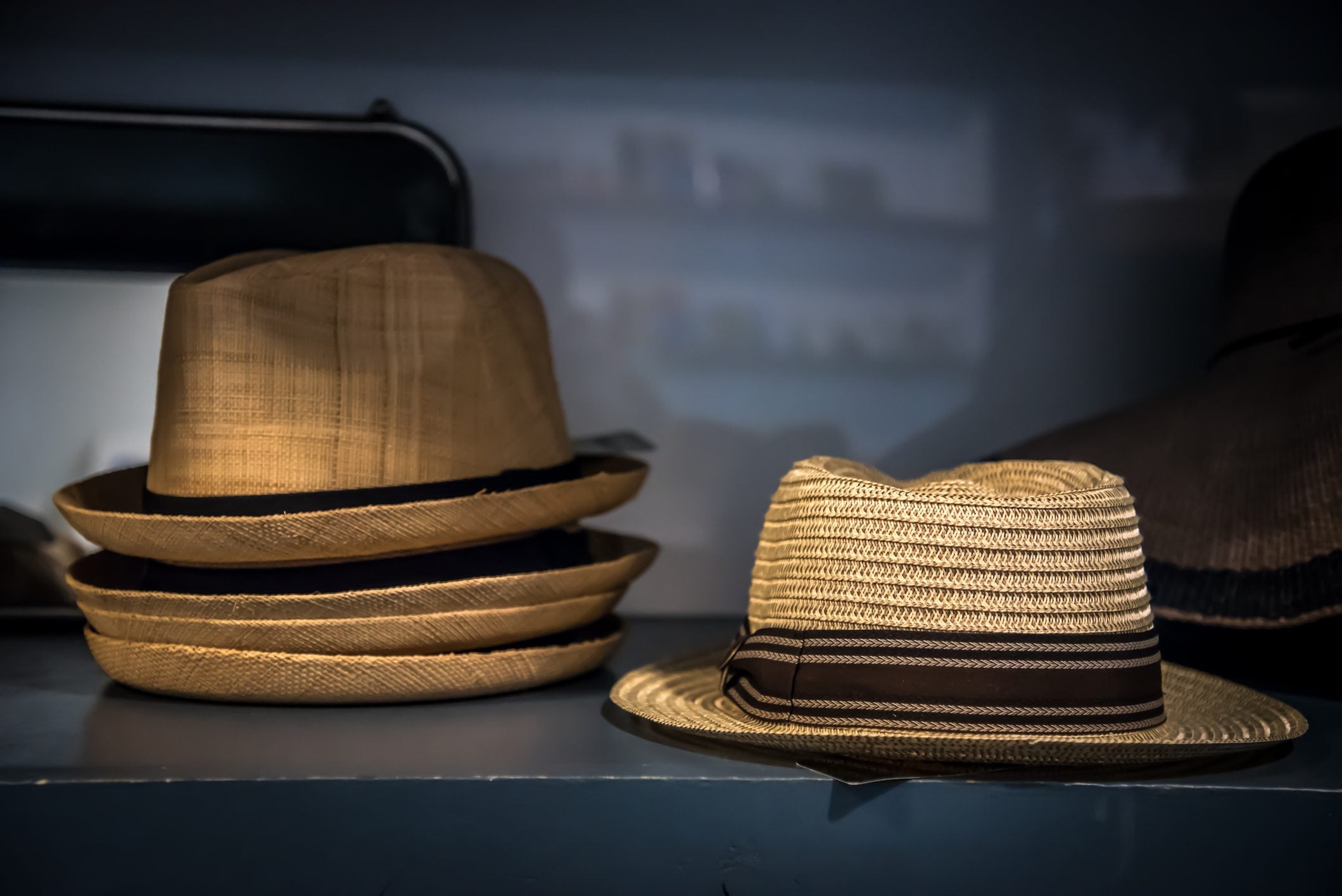 Scopri di più sull'articolo Vecchi cappelli da riciclare: 3 idee creative davvero bellissime