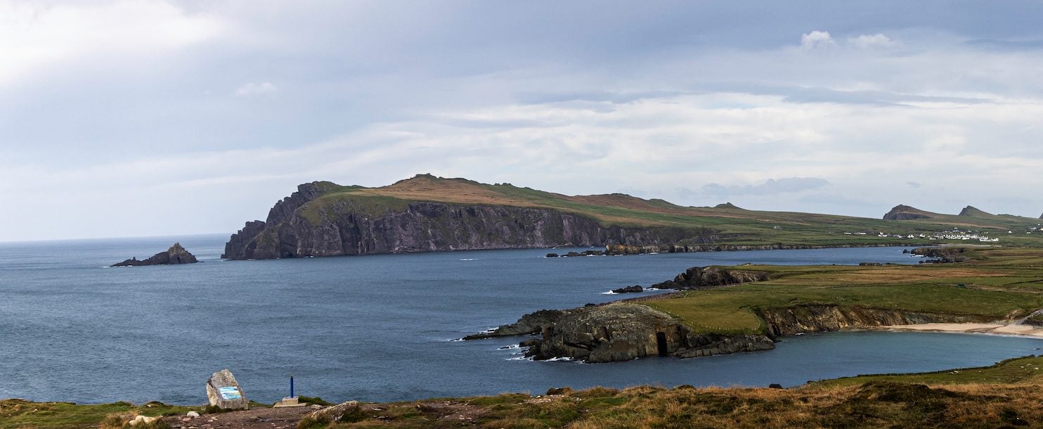 Scopri di più sull'articolo Alla scoperta di Ballydonegan Bay: la spiaggia ideale per chi ama i delfini