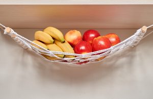 Scopri di più sull'articolo L’amaca macramè per conservare la frutta in cucina: ecco come intrecciarla
