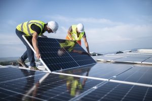 Scopri di più sull'articolo Un’azienda tedesca ha ideato un nuovo pannello solare inclinabile e mobile per produrre più energia elettrica