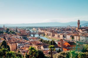 Scopri di più sull'articolo Firenze dice stop agli affitti brevi nel centro storico: la mossa del sindaco Nardella contro l’overtourism