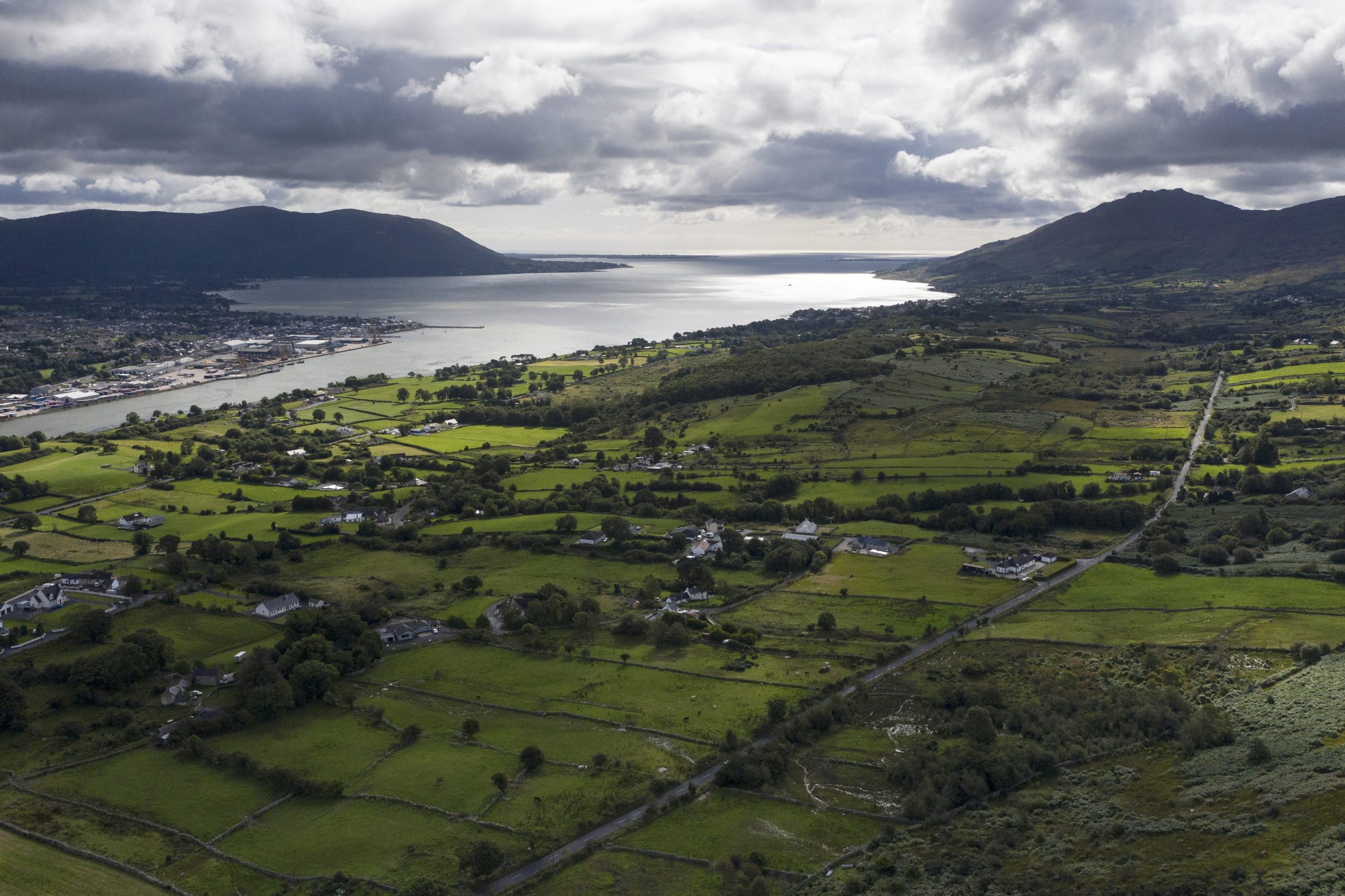 Scopri di più sull'articolo 84mila euro per trasferirsi su un’isola incontaminata in Irlanda: come ti puoi candidare all’iniziativa del governo
