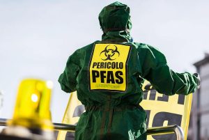 Scopri di più sull'articolo Pfas, la Regione Lombardia non risponde a Greenpeace sulla richiesta di accesso agli atti