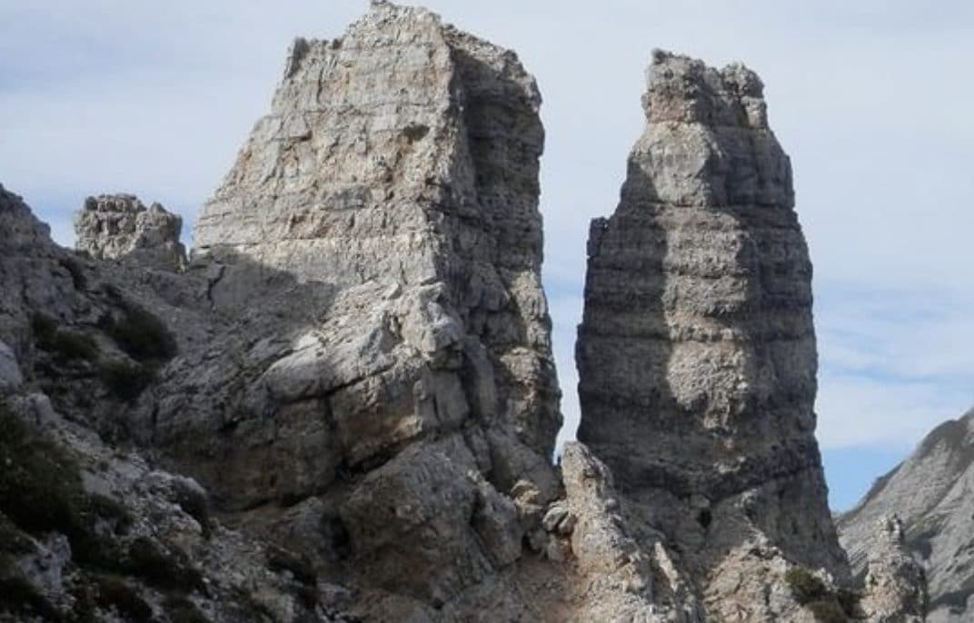 Scopri di più sull'articolo Dolomiti, l’iconica guglia dell’Omo frana sul Carega: le cause