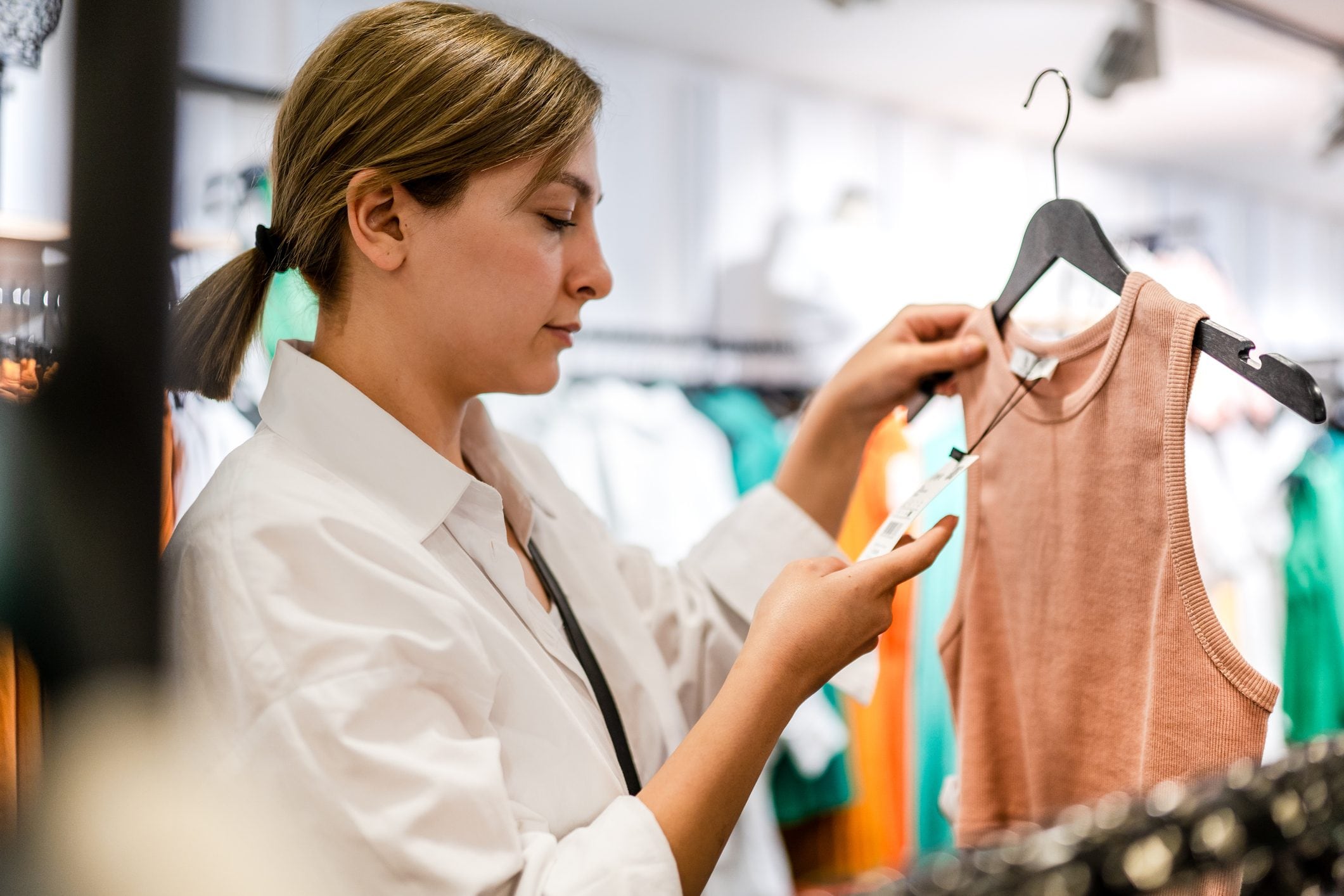 Scopri di più sull'articolo 6 consigli pratici ed economici per vestirsi in maniera sostenibile
