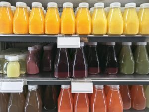 Scopri di più sull'articolo Perchè il succo d’arancia costa sempre di più al supermercato?