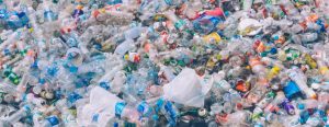 Scopri di più sull'articolo Tonnellate di plastica, i rifiuti che stanno pesando sul pianeta