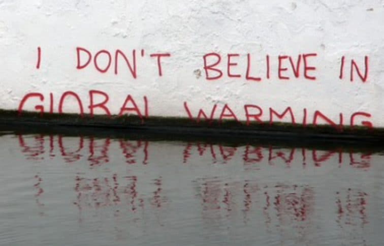 Scopri di più sull'articolo Lettera aperta ai media italiani: l’appello di 100 scienziati contro il negazionismo climatico