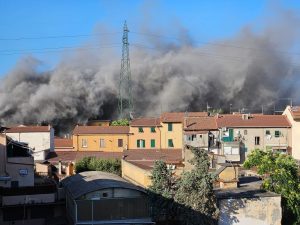 Scopri di più sull'articolo Piombino, polveri sulla città dalla demolizione delle acciaierie: per Arpat c’è ipotesi di reato
