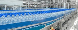 Scopri di più sull'articolo Lo spreco dell’acqua nella produzione della plastica