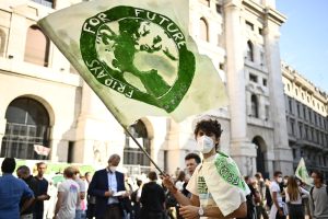 Scopri di più sull'articolo Da attivismo ambientale a realtà politica? I movimenti si riuniscono agli Stati Generali del Clima