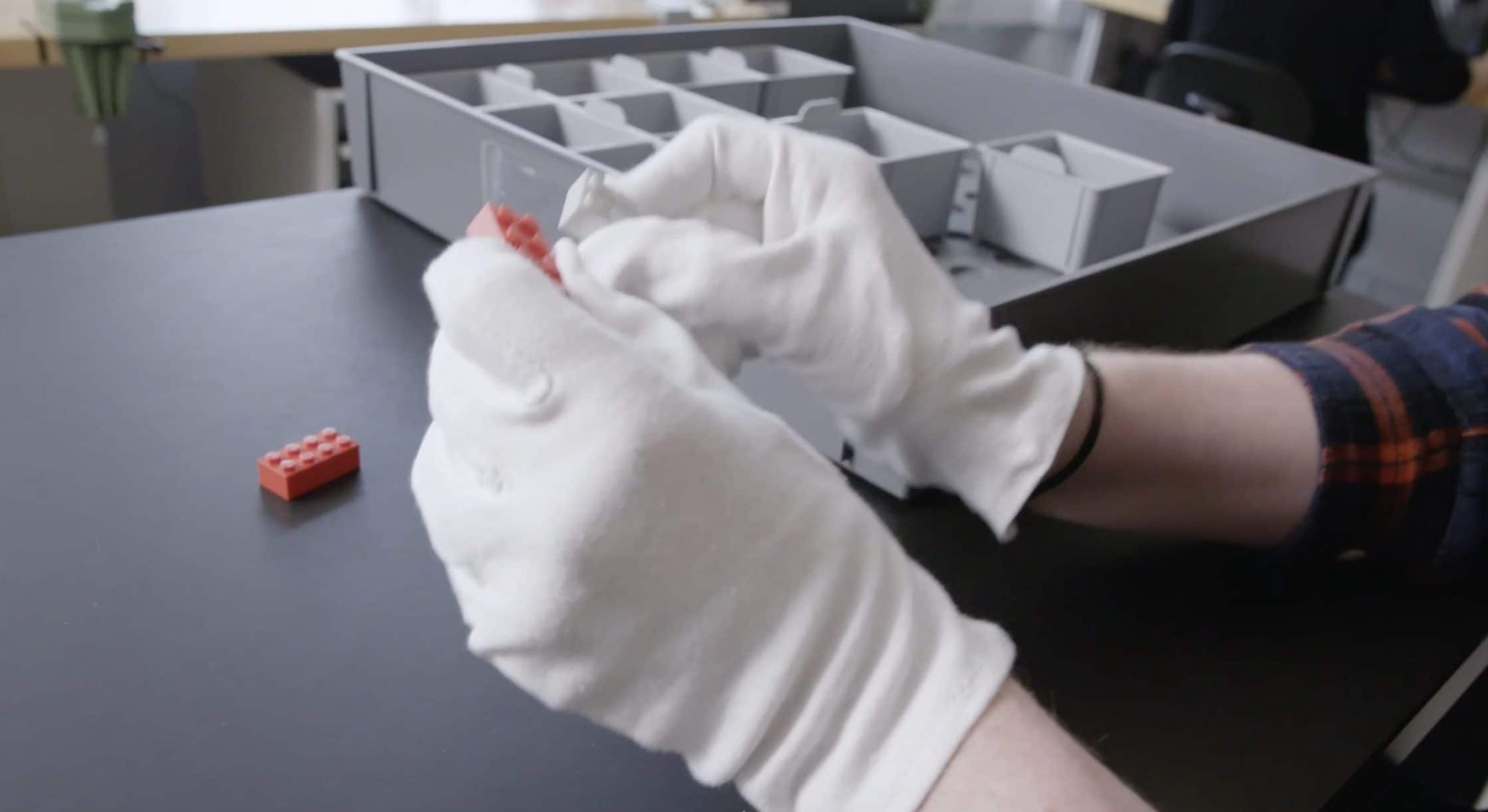 Scopri di più sull'articolo Lego non produrrà mattoncini in plastica riciclata: inquinano di più