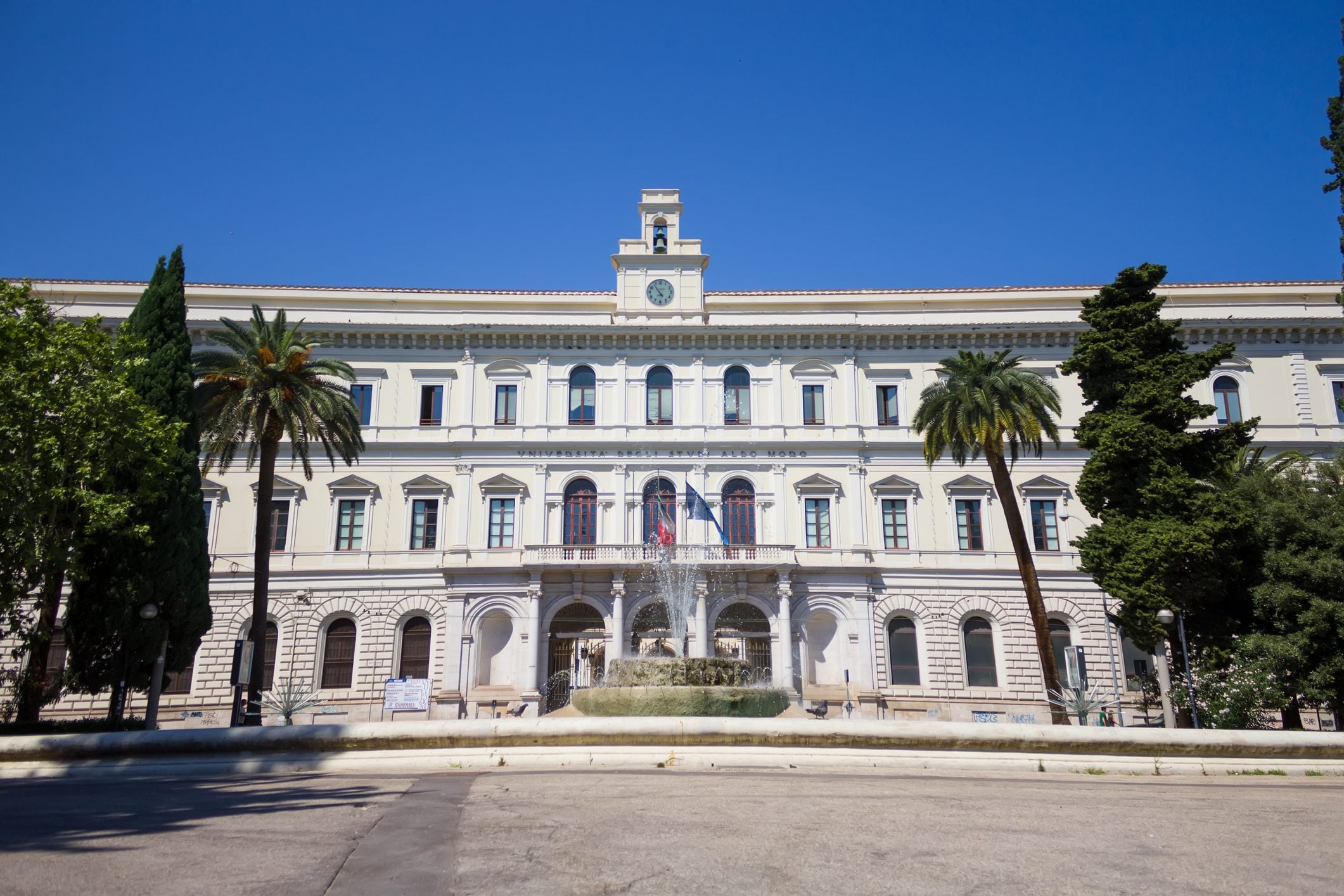 Scopri di più sull'articolo L’educazione alla sostenibilità non riguarda solo i giovani: che ruolo hanno allora le università?