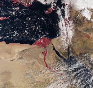 Scopri di più sull'articolo Il fiume Nilo, in Egitto, è diventato rosso: da cosa dipende e perché potrebbe capitare sempre più spesso
