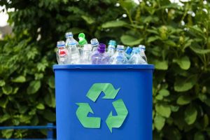 Scopri di più sull'articolo “Non sono davvero riciclabili al 100%”, i principali produttori di bottiglie in plastica segnalati per greenwashing
