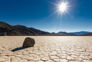 Scopri di più sull'articolo C’è un lago temporaneo nella Death Valley: un fenomeno straordinario, ma anche un segnale d’allarme