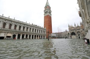 Scopri di più sull'articolo Perché l’acqua alta a Venezia è collegata anche ai cambiamenti climatici?