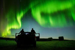 Scopri di più sull'articolo Le immagini più belle della rarissima aurora boreale arrivata in tutt’Italia