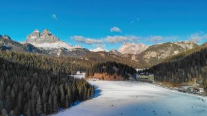 Scopri di più sull'articolo Le 5 migliori escursioni e trekking in Veneto: una selezione di sentieri per tutte le gambe