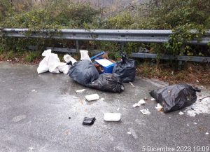 Scopri di più sull'articolo Nuove discariche abusive a Carrara, Nausicaa contro l’abbandono dei rifiuti