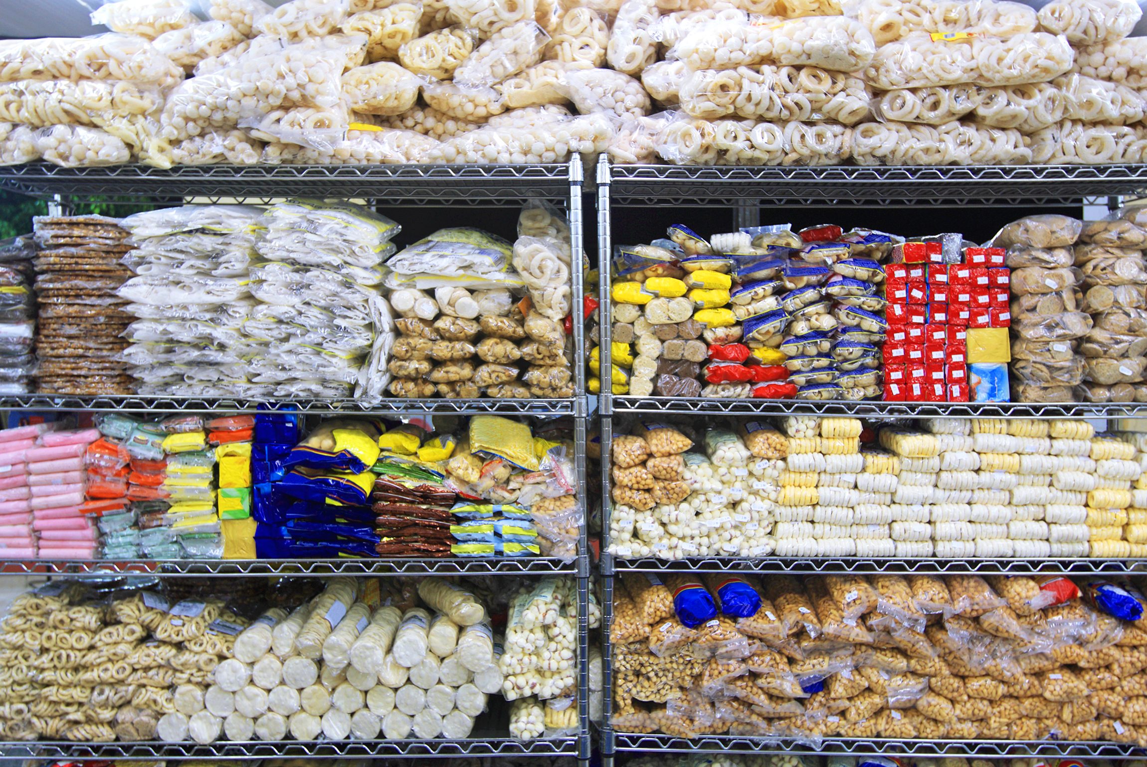 Scopri di più sull'articolo L’Ue dichiara lo stop alle buste di plastica entro il 2030: quali rifiuti da packaging spariranno dal mercato