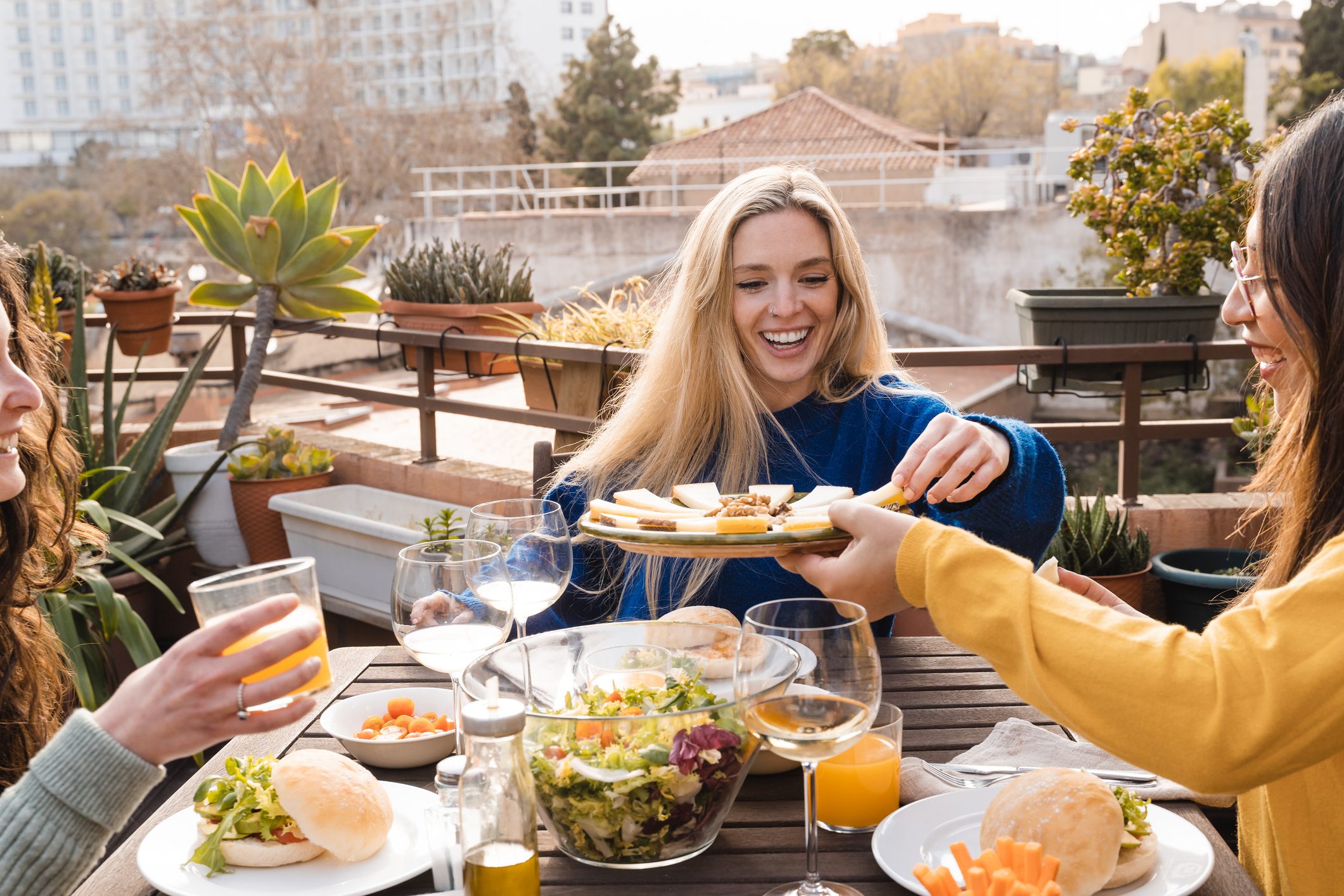 Scopri di più sull'articolo Pranzo di Pasqua 2024: 10 ricette alternative veg che rendono fuori moda capretti e agnelli