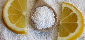 Scopri di più sull'articolo I 6 usi alternativi dell’acido citrico: dallo shampoo alle bombe da bagno