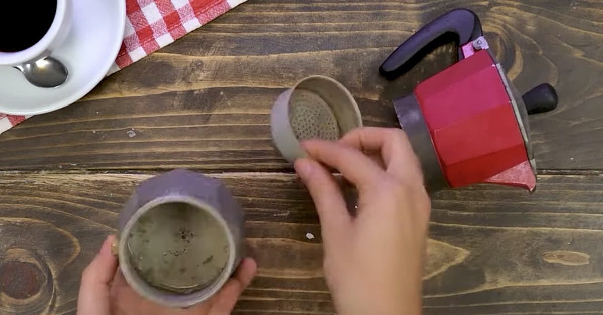 Scopri di più sull'articolo Perché può esplodere una moka e cosa puoi fare per prevenirlo