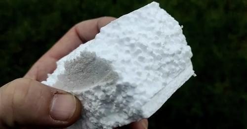 Scopri di più sull'articolo Come riutilizzare le vaschette in polistirolo: 6 idee di riciclo creativo