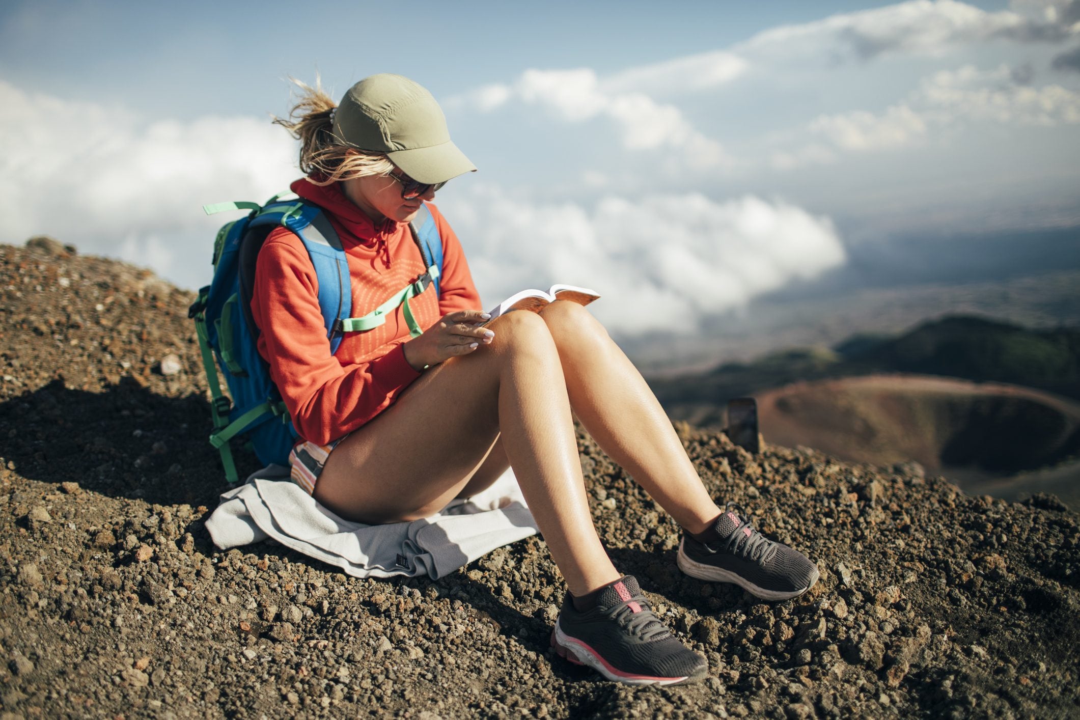 Scopri di più sull'articolo I 6 migliori percorsi di trekking in Sicilia: dall’Etna a Taormina, le escursioni che puoi fare sull’isola