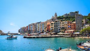 Scopri di più sull'articolo Le 10 spiagge più belle della Liguria: piccoli angoli di mare fuori dagli itinerari del turismo di massa