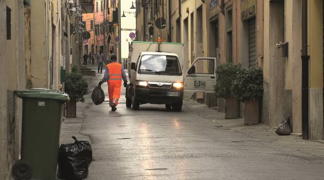 Scopri di più sull'articolo Guardia di Finanza a Sei Toscana, nuova indagine sullo smaltimento rifiuti a Reggio Emilia