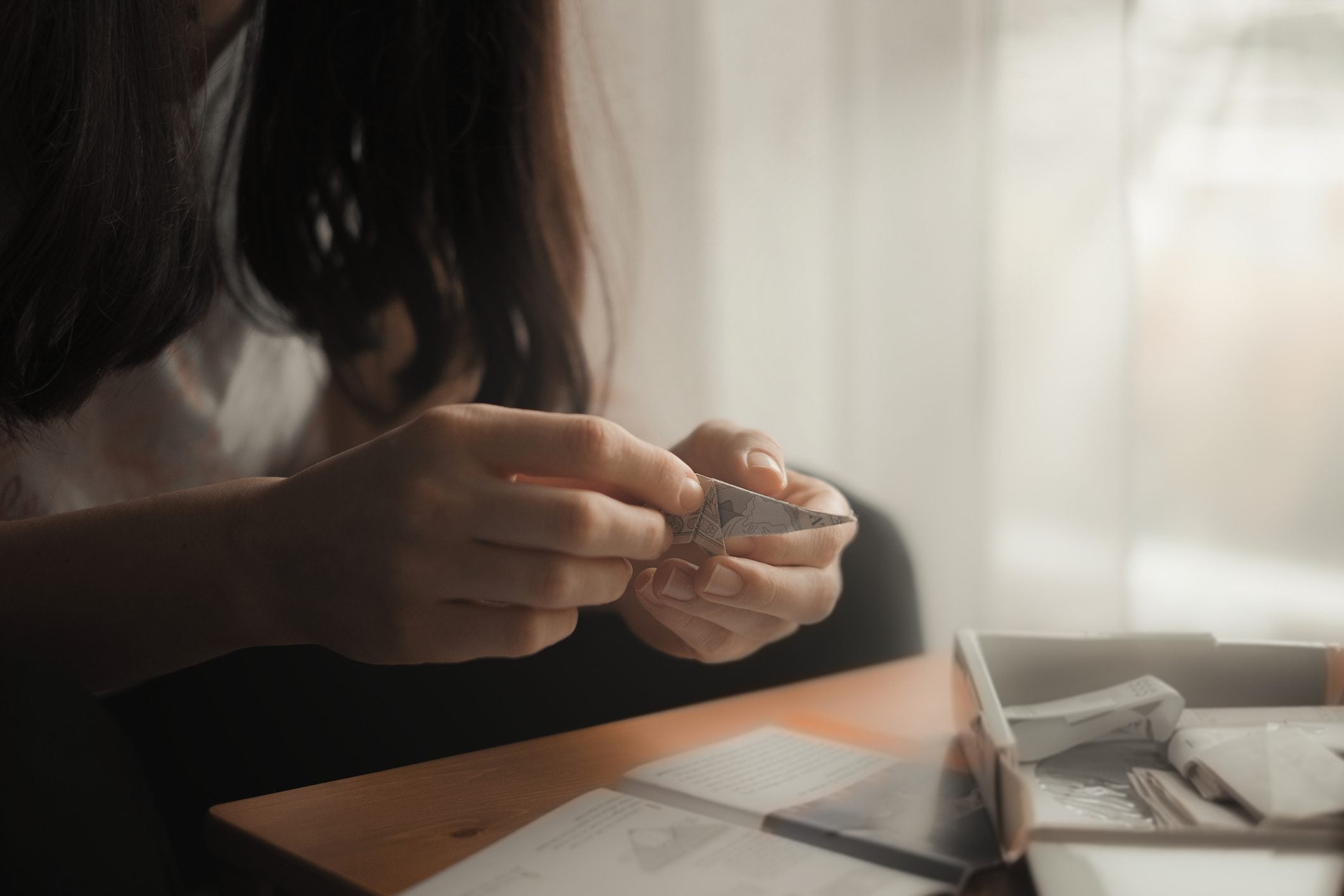 Scopri di più sull'articolo Un astuccio origami con la carta riciclata: guarda come si realizza