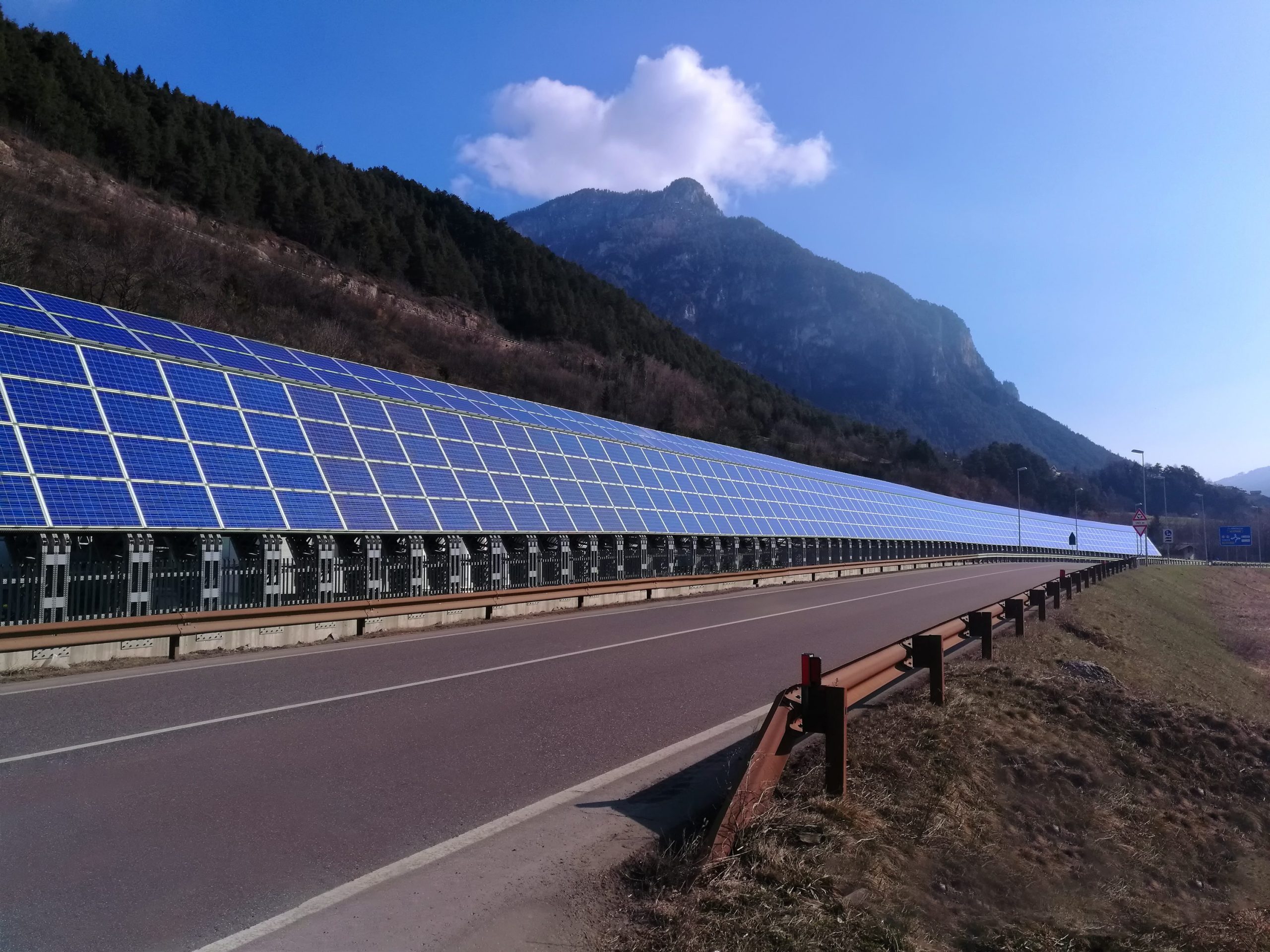 Scopri di più sull'articolo Dalla Corea del Sud arriva l’idea alternativa alle aree agricole per installare i pannelli solari