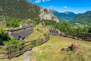 Scopri di più sull'articolo Dove si trovano le 7 fortezze del Piemonte immerse nella natura