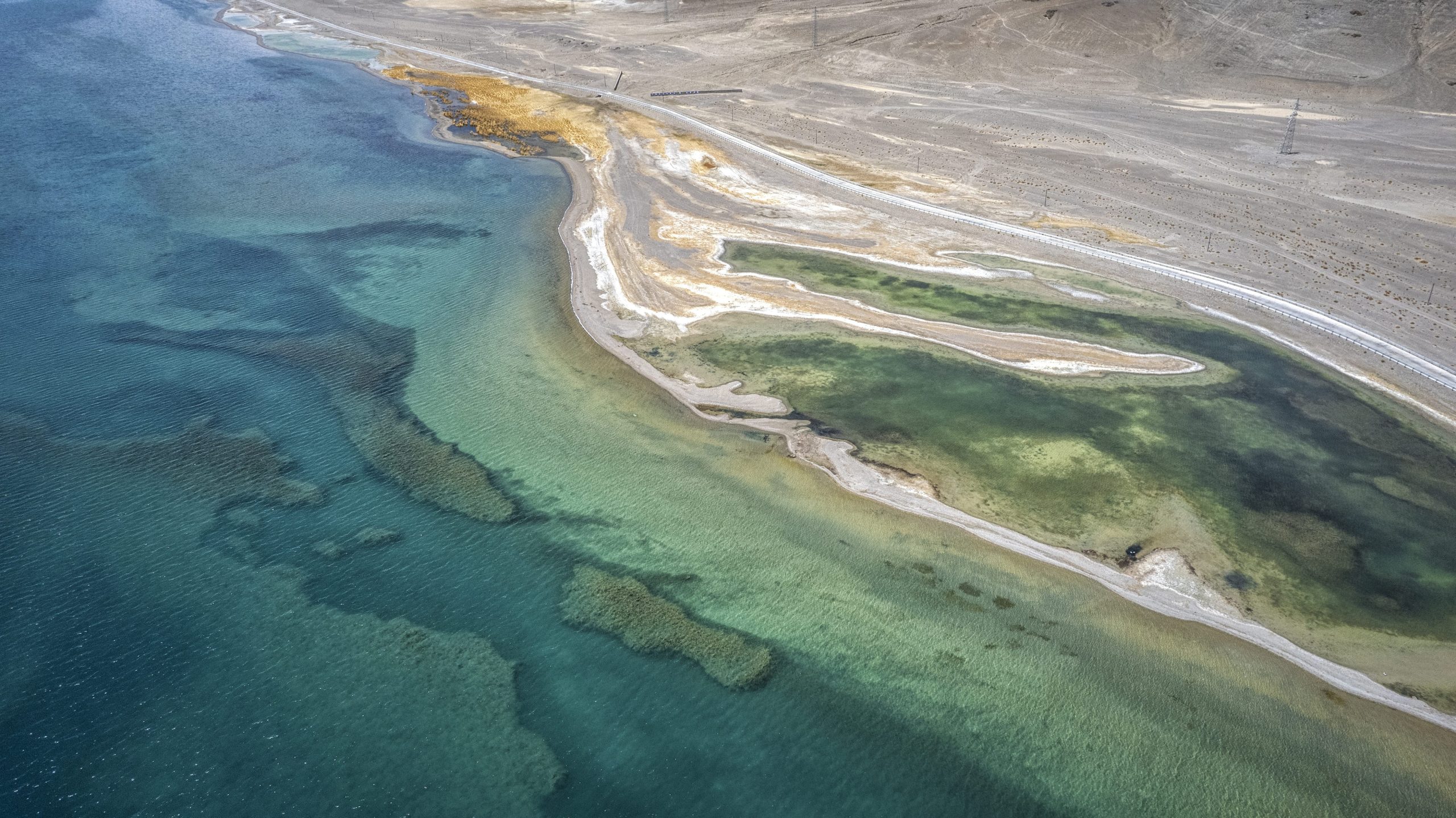 Scopri di più sull'articolo Il paradosso dei cambiamenti climatici: in Tibet sale il livello idrico nei laghi, ma non è una notizia positiva