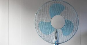 Scopri di più sull'articolo Quanto consuma davvero un ventilatore e come devi usarlo per evitare sprechi