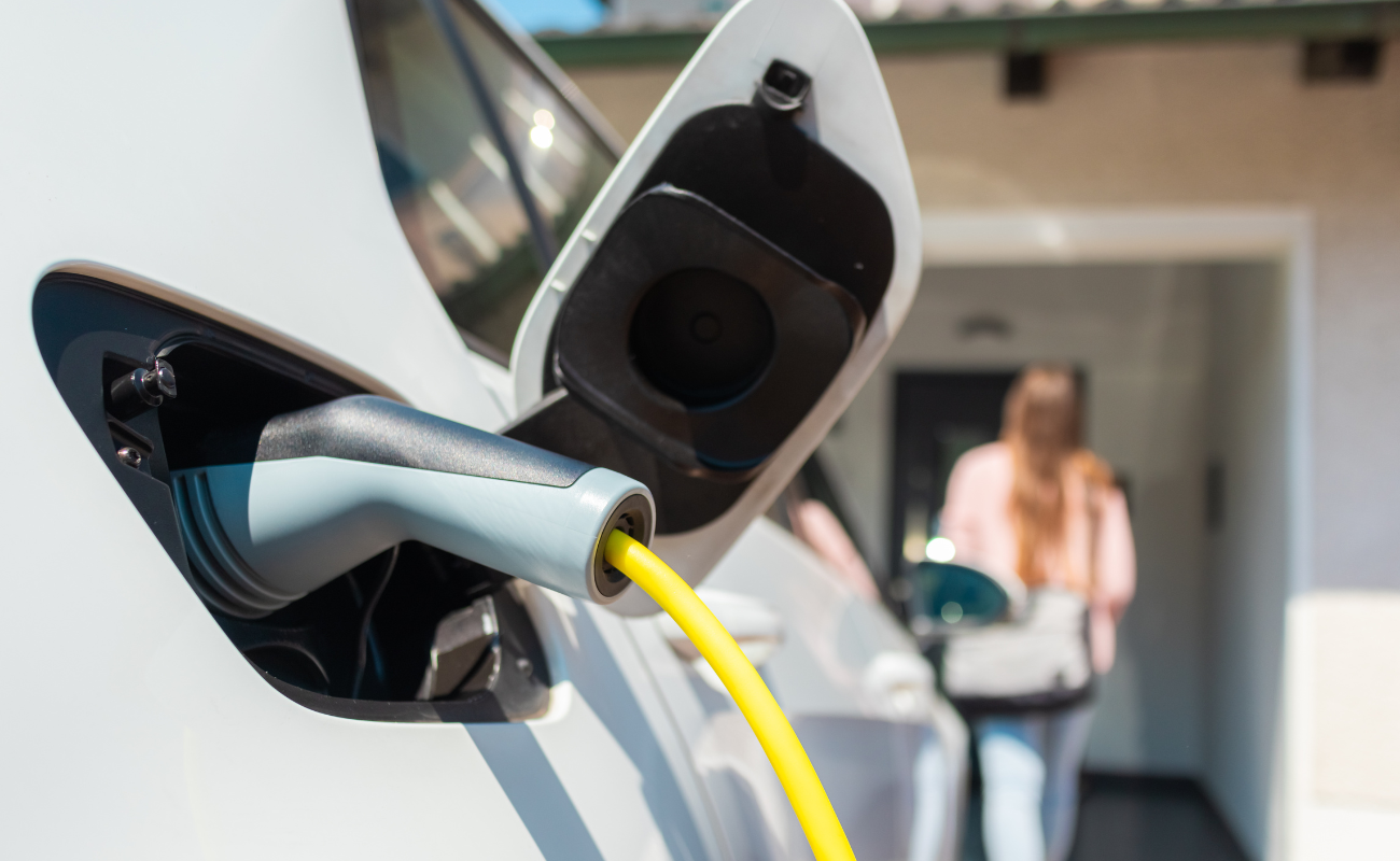 Scopri di più sull'articolo Caldo estremo e auto: cosa succede ad elettriche, ibride, benzina e diesel